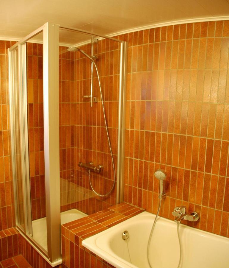 Ruhiges, gemütliches Ferienhaus mit großem Garten Weismes Exterior foto